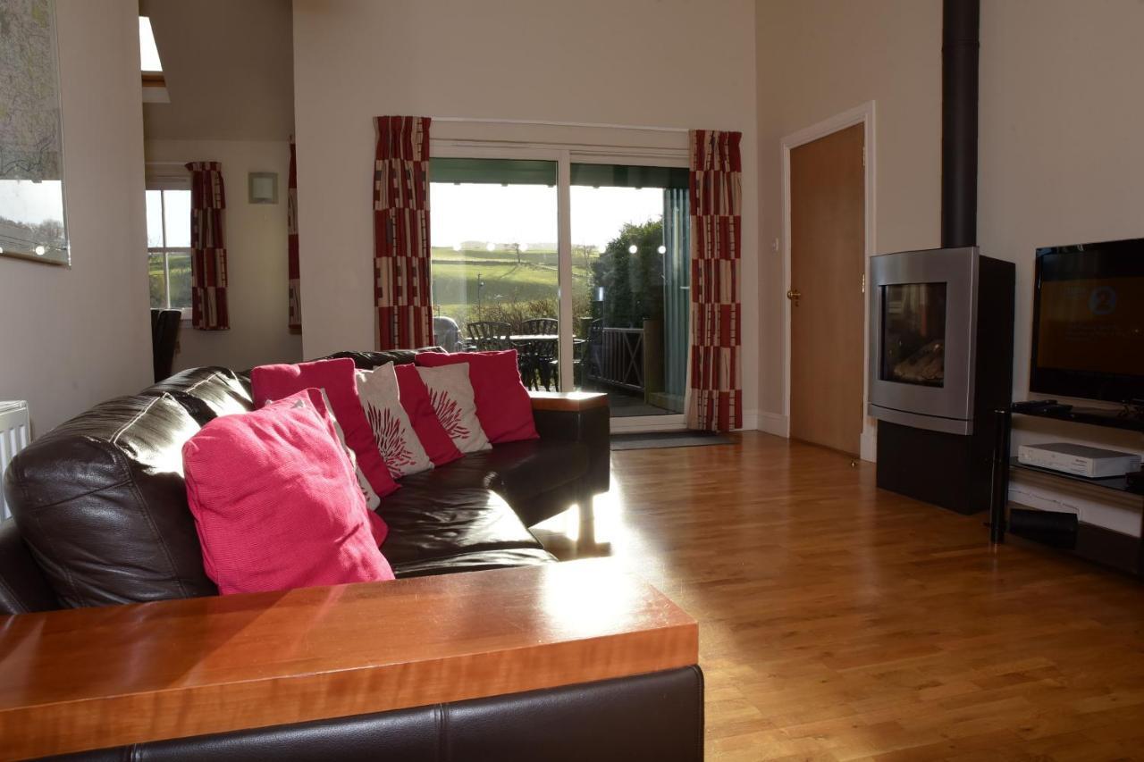 קומרי Highland Heather Lodges מראה חיצוני תמונה